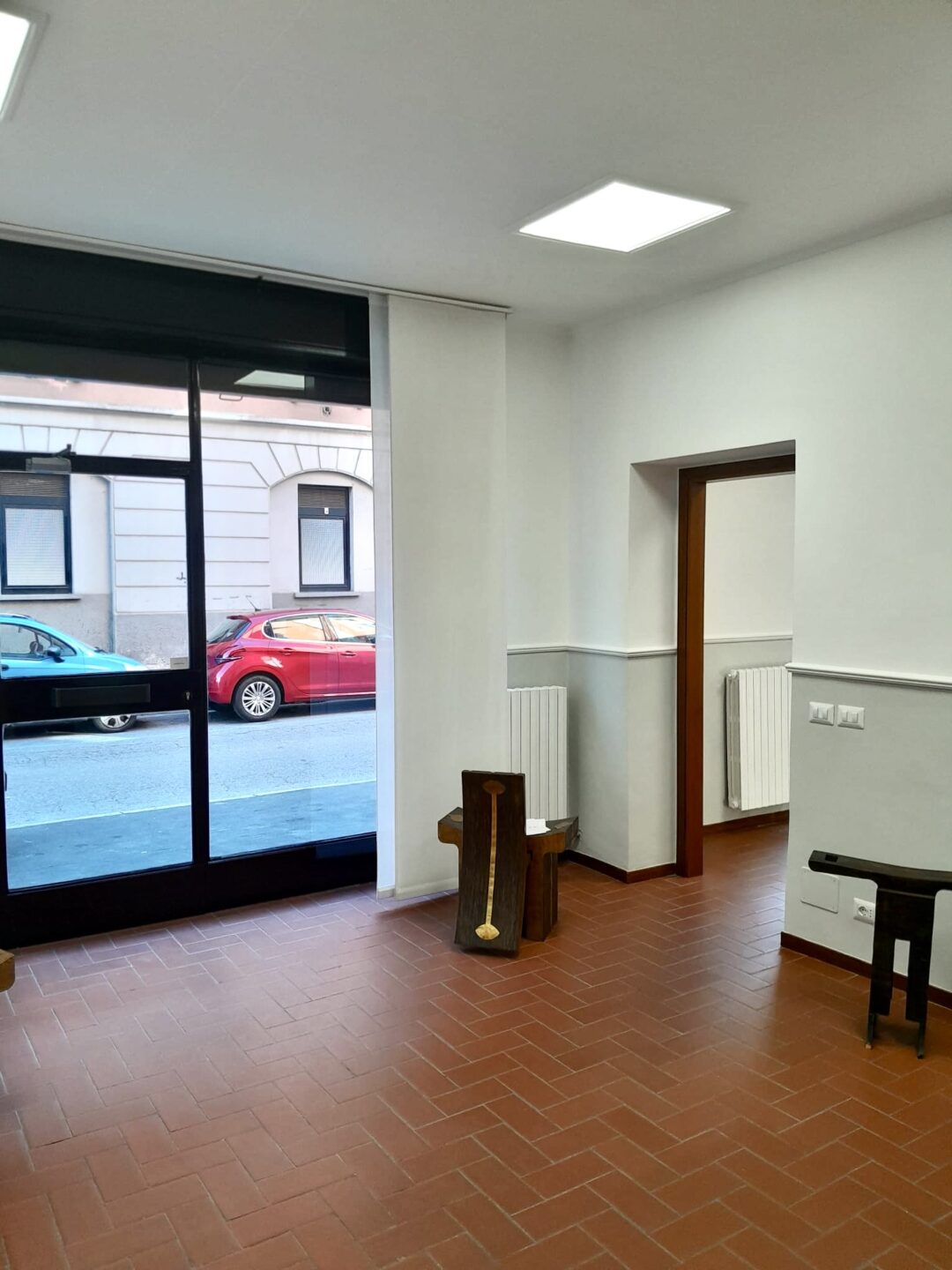 Negozio con doppio ingresso - immagine 2