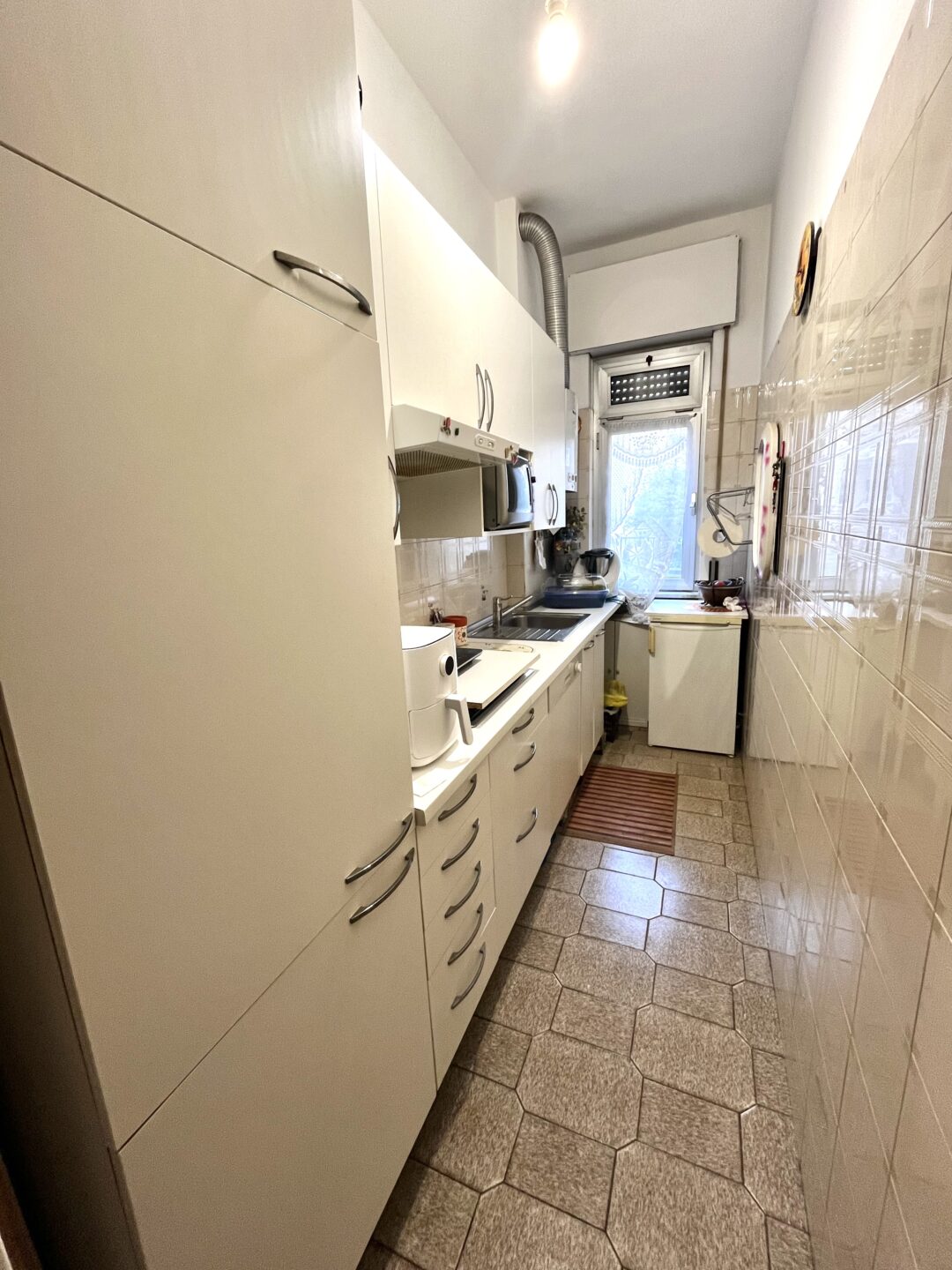 Bilocale con cucinotto - immagine 8