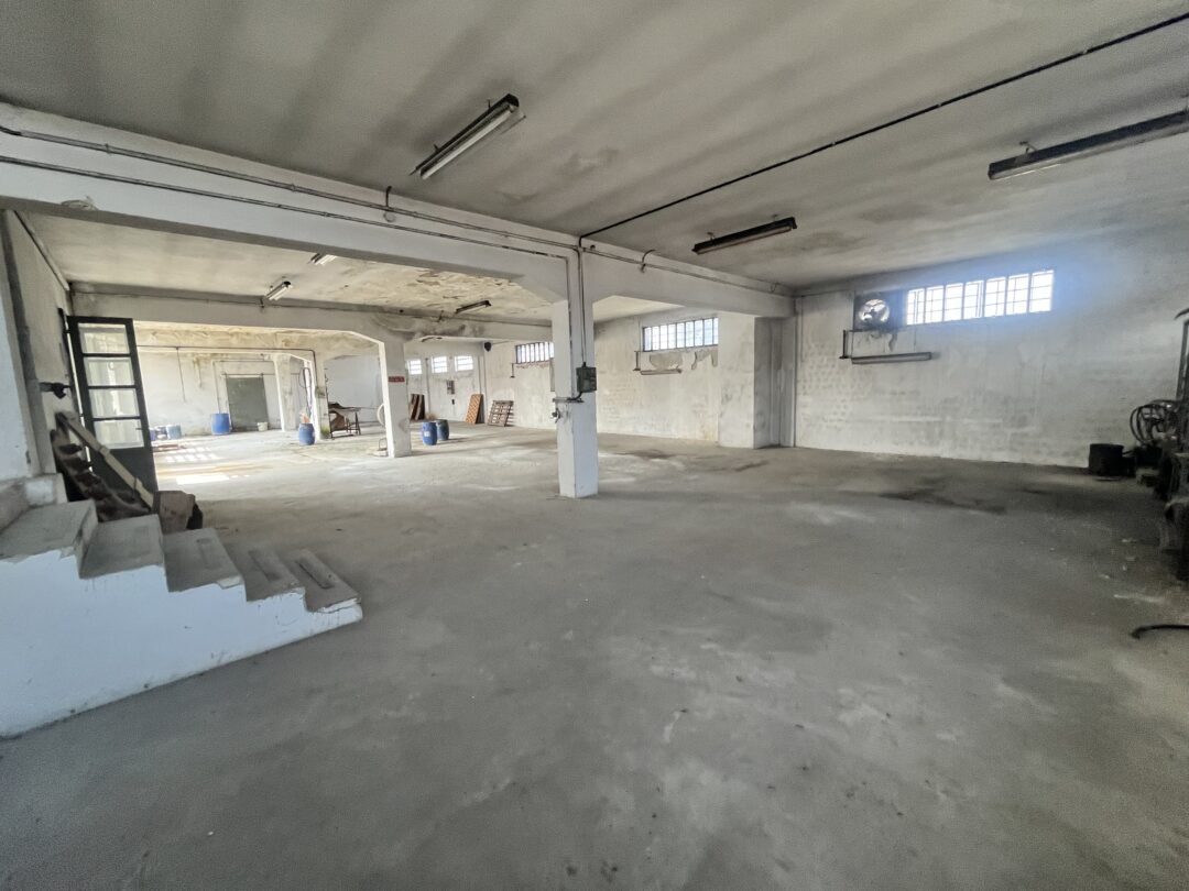 PALAZZINA INDIPENDENTE (EX CONCERIA ESENTE DA BONIFICA) — DA RISTRUTTURARE - immagine 7