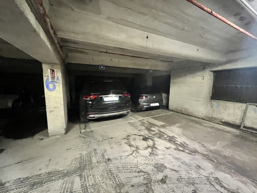 Posto auto coperto in vendita - immagine 2