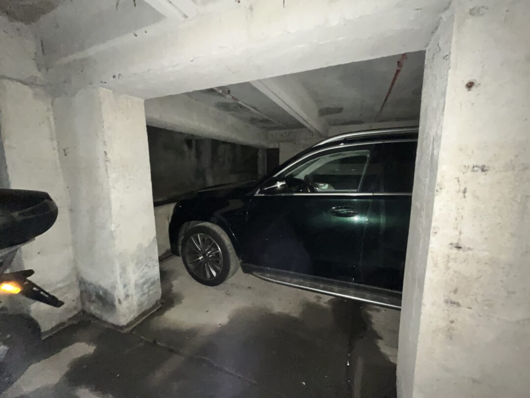 Posto auto coperto in vendita - immagine 4