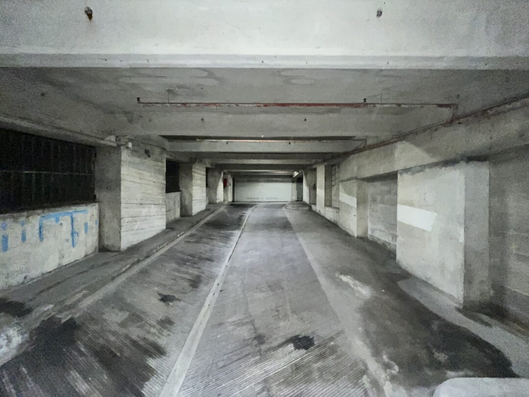 Posto auto coperto in vendita - immagine 5