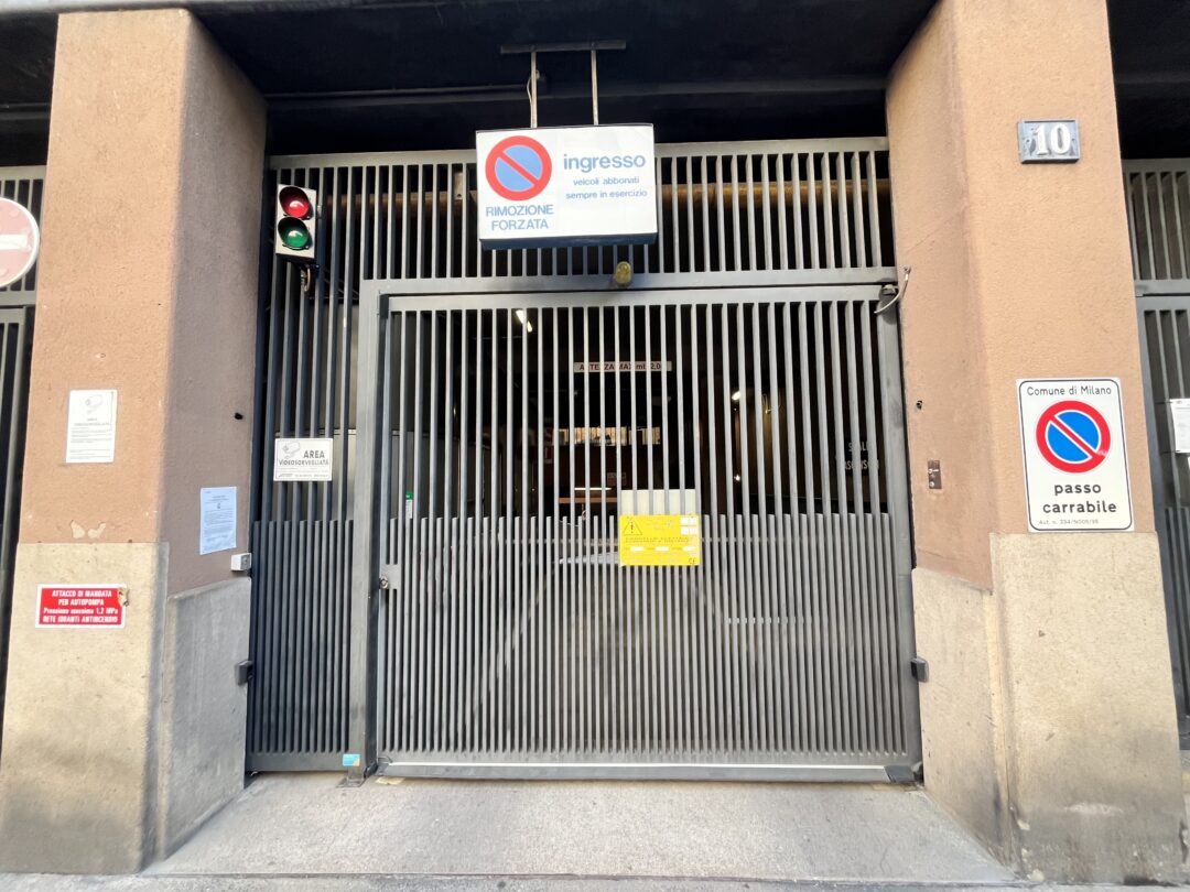 Posto auto coperto in vendita - immagine 7