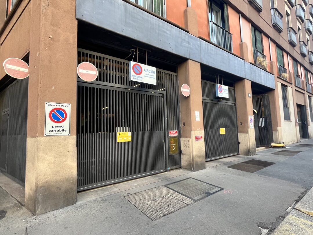 Posto auto coperto in vendita - immagine 9