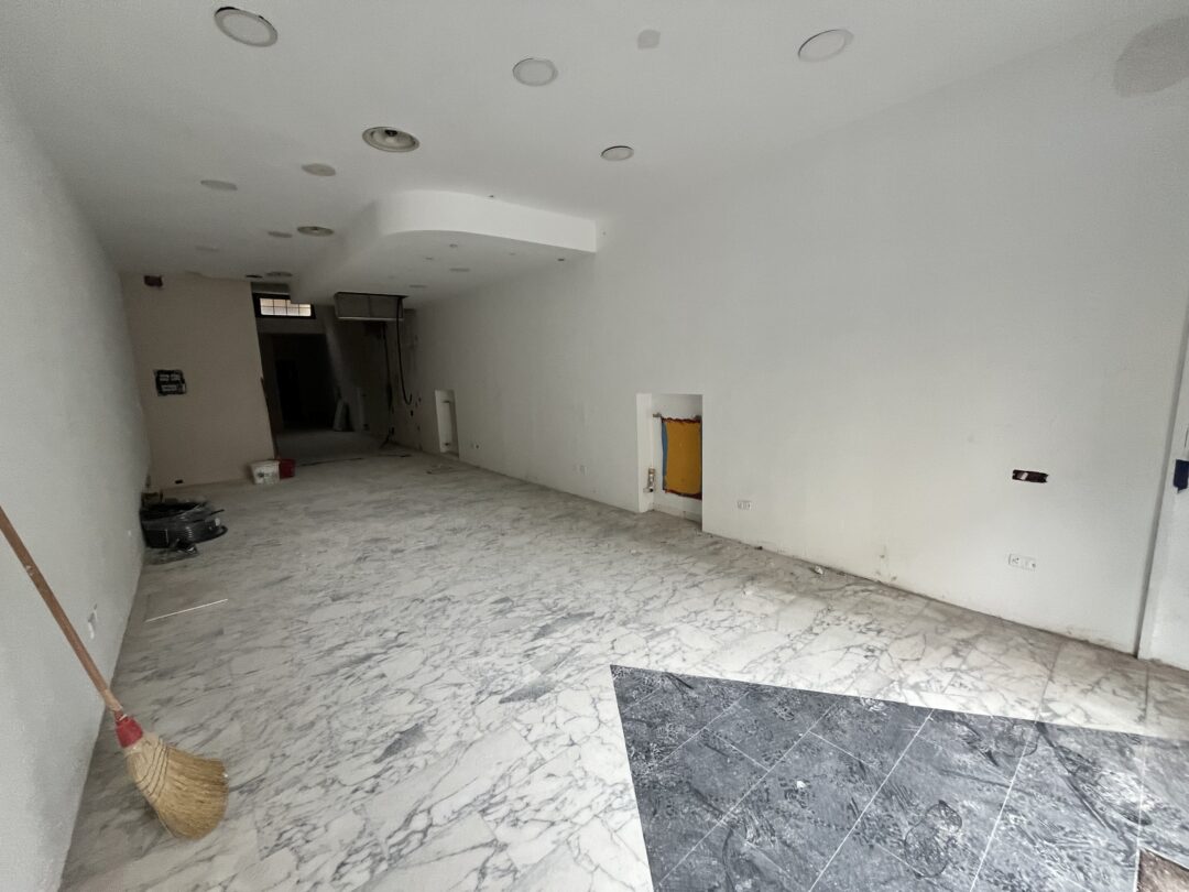Negozio ristrutturato a nuovo – 70 mq – Viale Monza 24, Mila - immagine 3