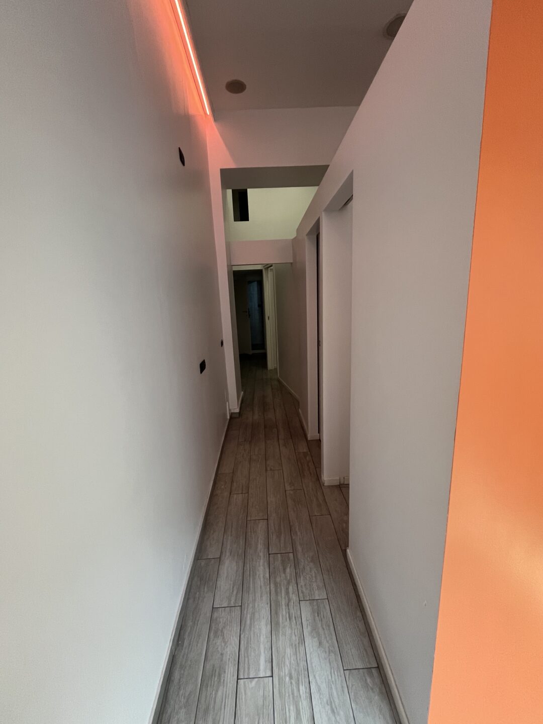Negozio con vetrina in affitto – 35 mq – Ottimo stato - immagine 4