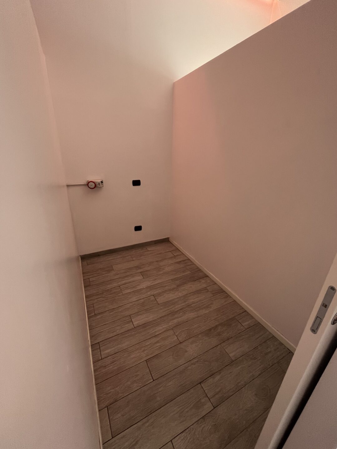 Negozio con vetrina in affitto – 35 mq – Ottimo stato - immagine 5