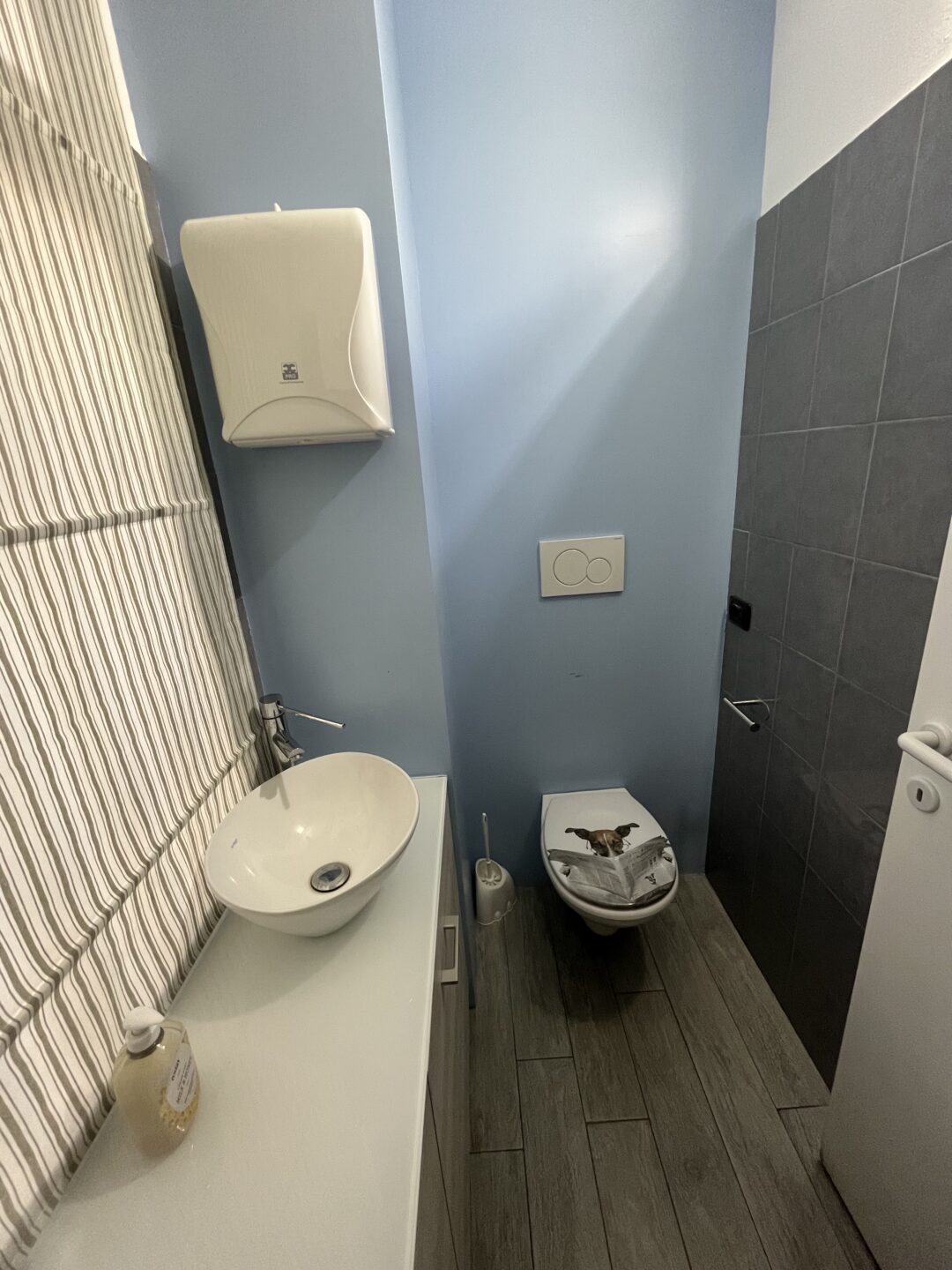 Negozio con vetrina in affitto – 35 mq – Ottimo stato - immagine 14